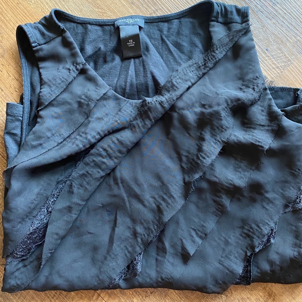 Ann Taylor lace dressy tank top